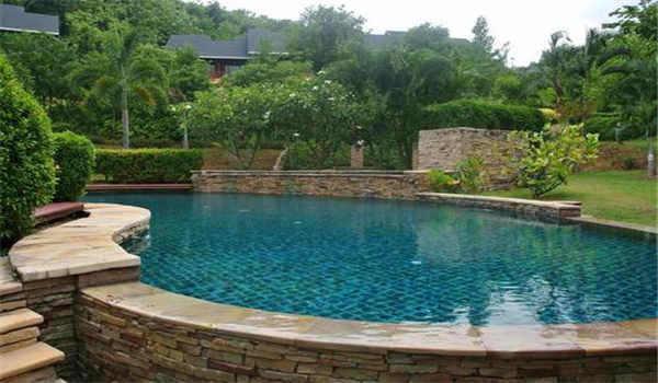 国家开放大学西藏学院成立于多少年？